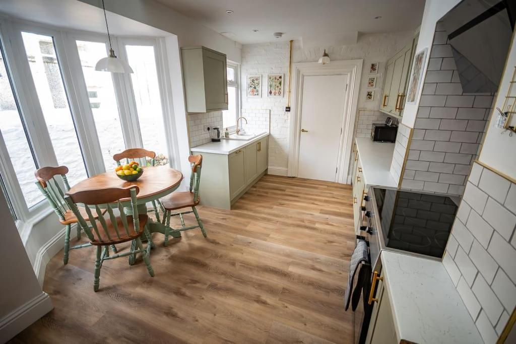 4-Bed Botanical Retreat Villa Plymouth Kültér fotó