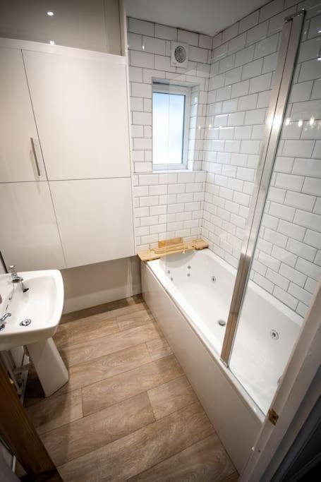 4-Bed Botanical Retreat Villa Plymouth Kültér fotó